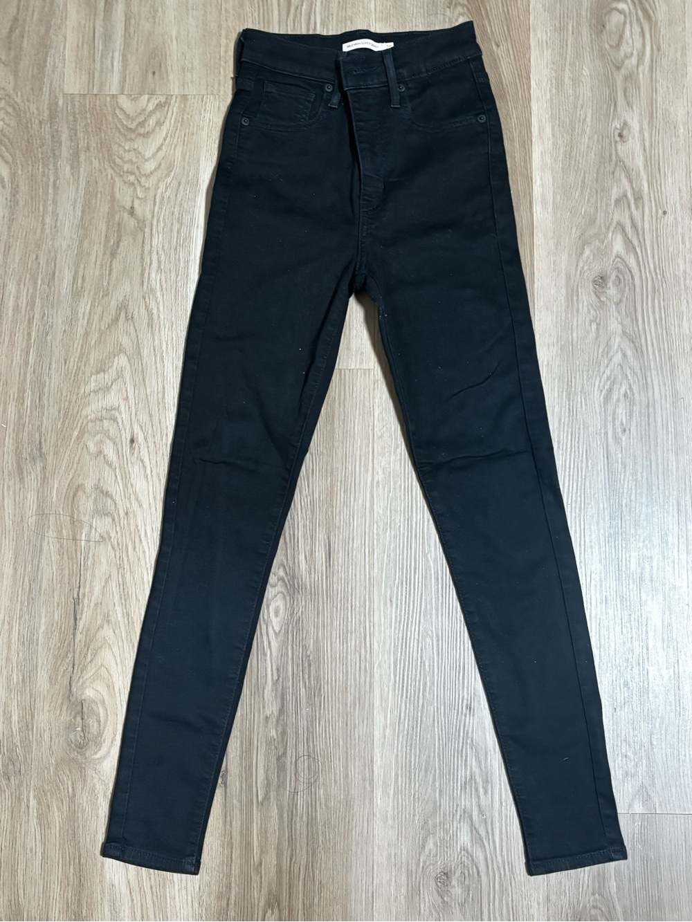 Levi’s Women's Black High-Rise Skinny Jeans